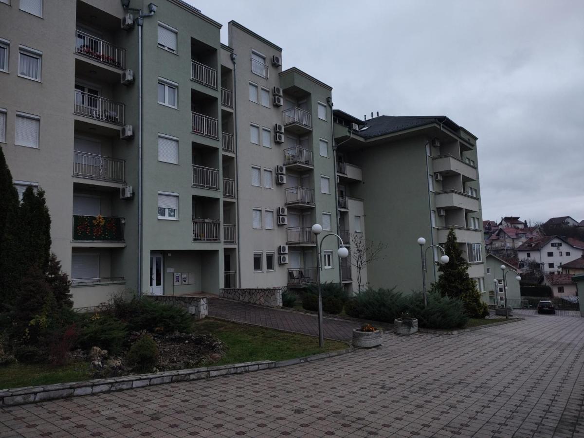 Apartman Mali Raj Vrnjačka Banja Esterno foto